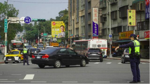 岛内大停电“殃及”蓬佩奥，讽刺好辛辣！