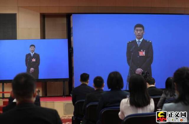 2022年全国两会首场“代表通道”