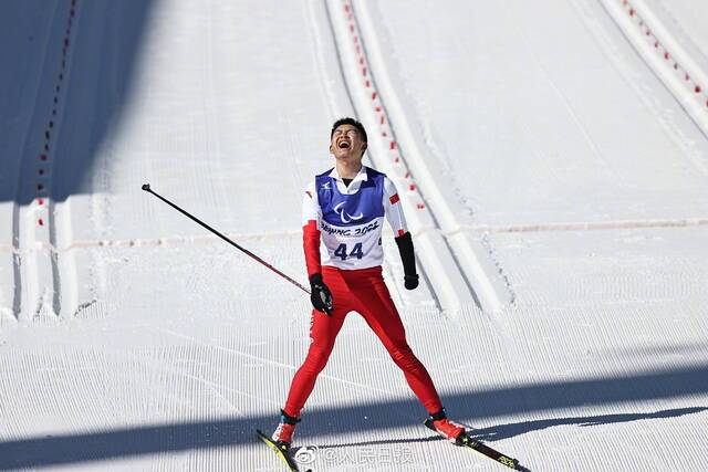 北京冬残奥会越野滑雪男子长距离(传统技术)站姿比赛 中国队又夺1银1铜