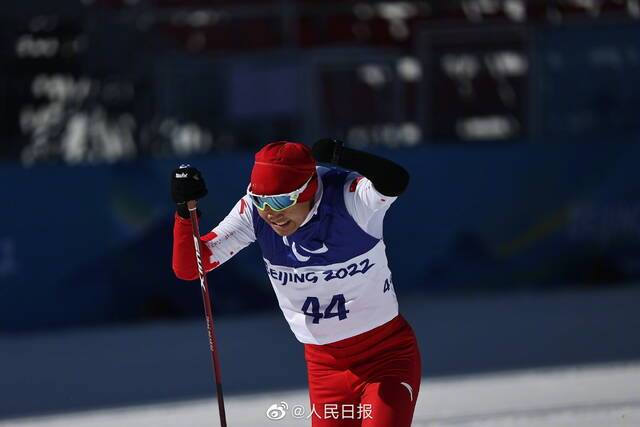 北京冬残奥会越野滑雪男子长距离(传统技术)站姿比赛 中国队又夺1银1铜