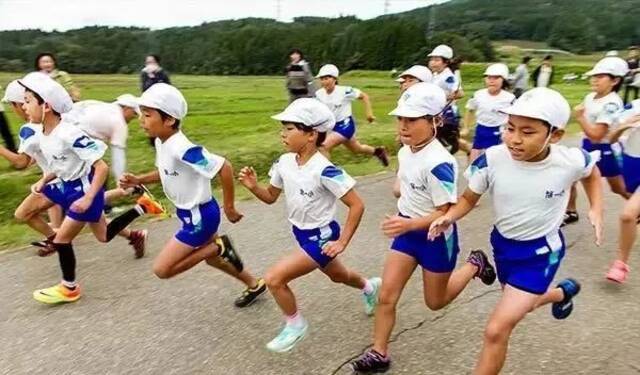 日本调查：学生自尊心越强，运动能力越好