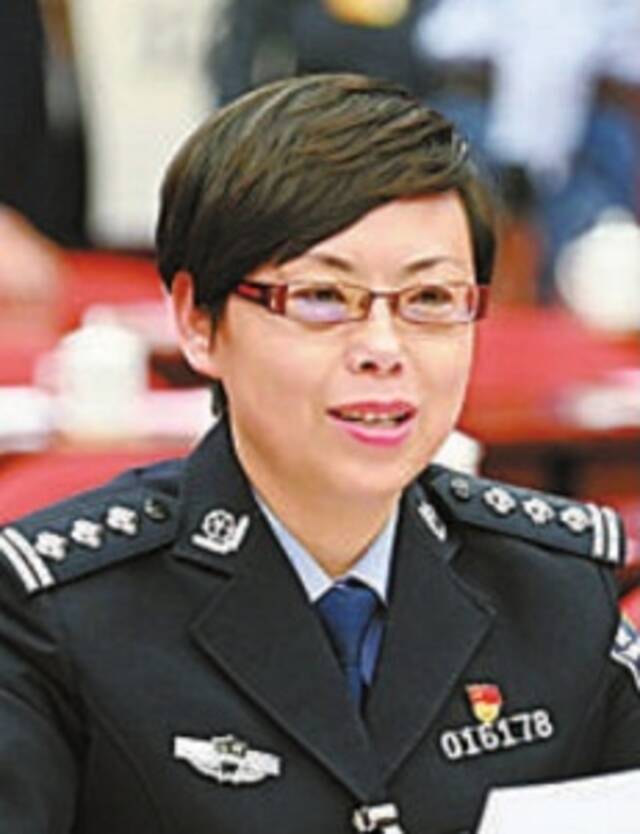 杨蓉代表：法律职业共同体同堂培训“名”“实”相符