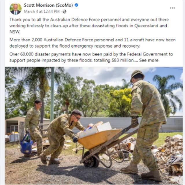 澳国防军十余人上阵救灾“搬垃圾”，疑似摆拍被嘲讽
