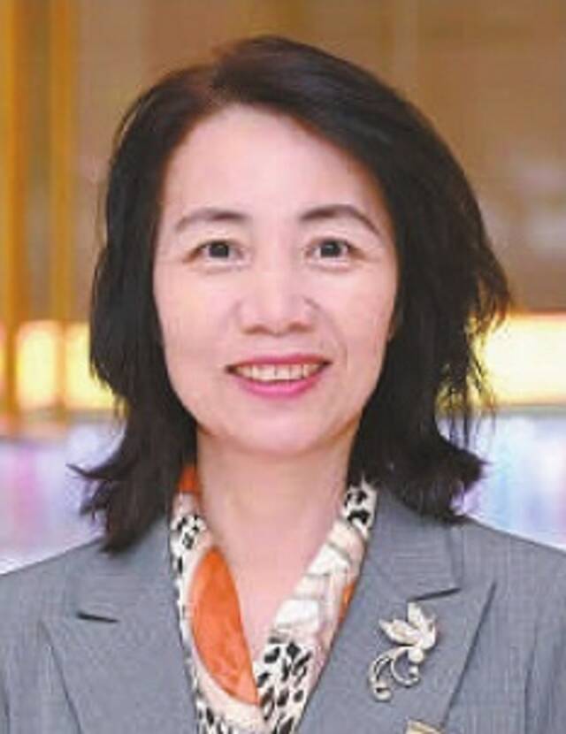 莫照兰代表