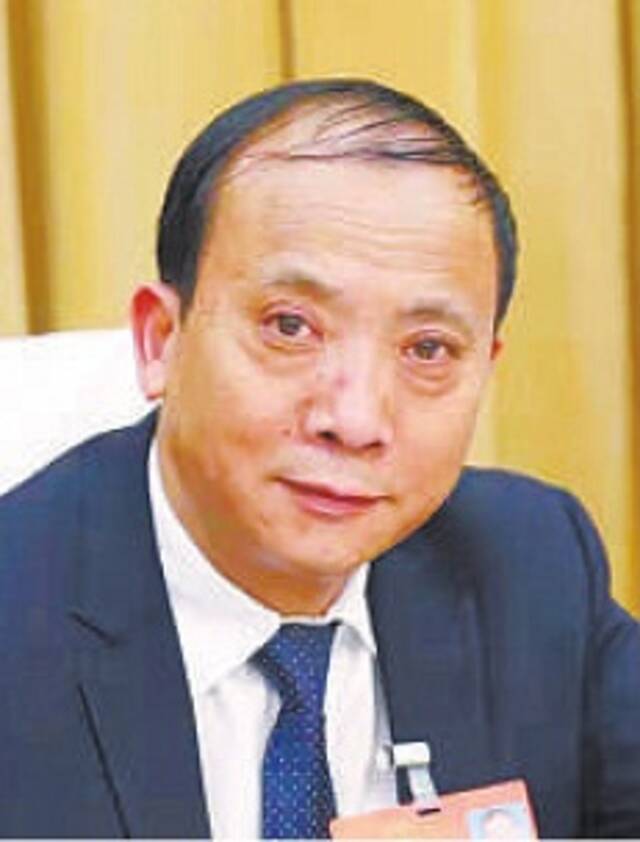 左文学代表