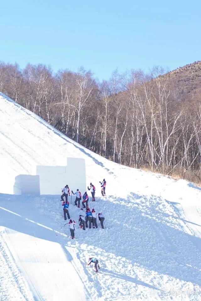 你拍冰墩墩雪容融，我拍你！