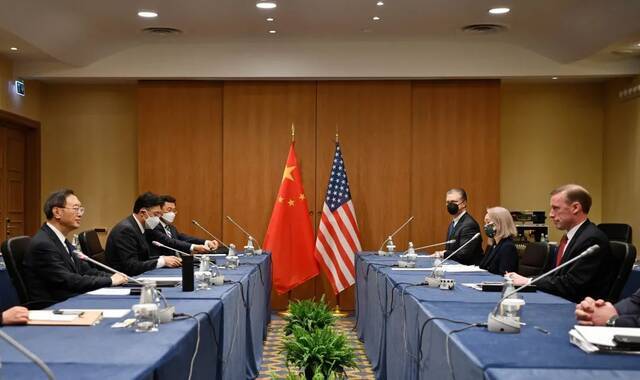华盛顿不能边打压中国，边指望中国“配合”