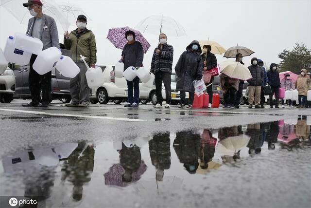 日本地震灾区将降大雪 约4.37万户灾民依然断水