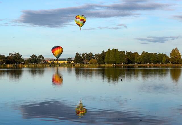 全球连线  新西兰举办热气球节