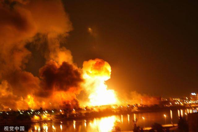 2003年3月20日，美国对伊拉克发动战争图源：视觉中国