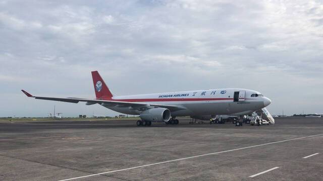 ▲四川航空B-308P/A330货机图片来源/四川航空