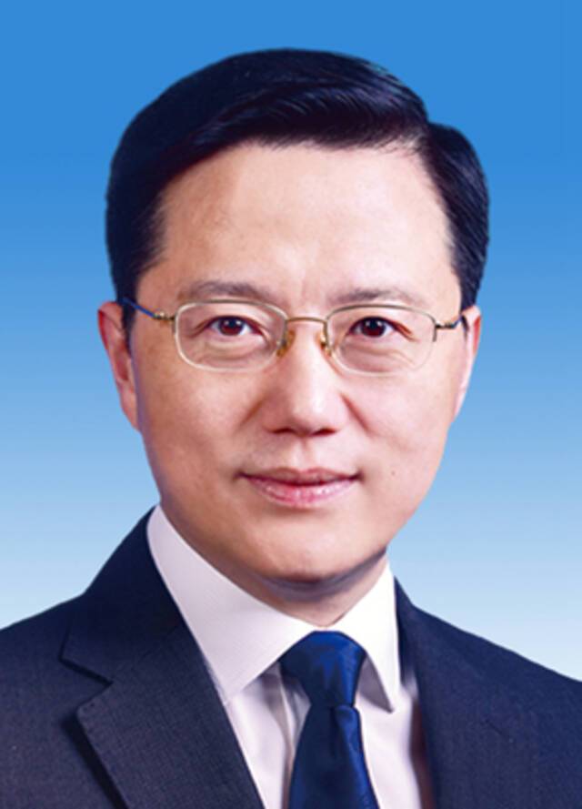 中共中央批准：诸葛宇杰同志任上海市委副书记
