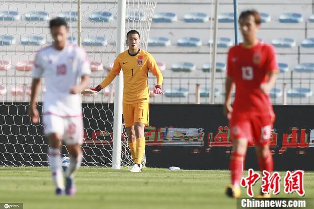 在迪拜杯中，U23国足门将韩佳奇崭露头角。图片来源：ICphoto