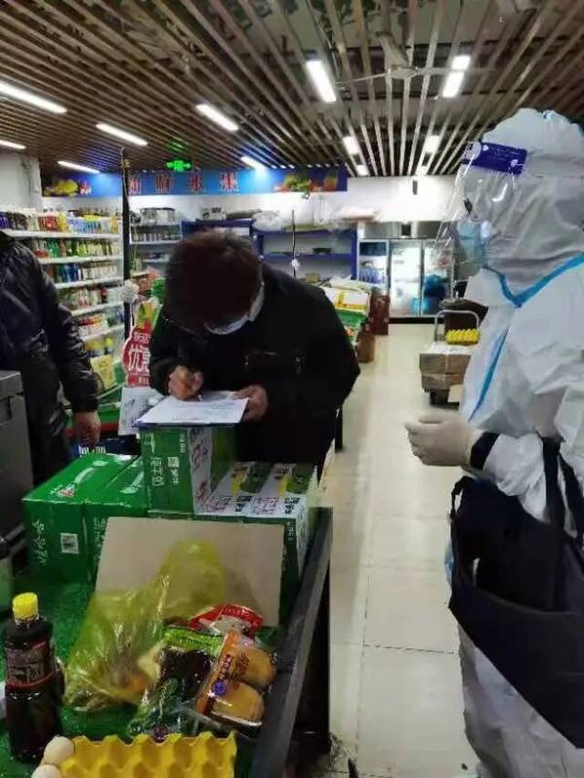 上海防疫期间价格违法五案例公布：哄抬价格卖天价大白菜