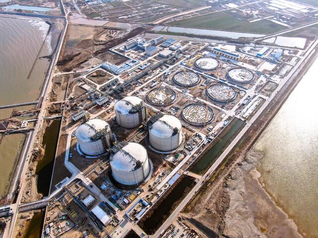 俯瞰中国海油盐城“绿能港”项目