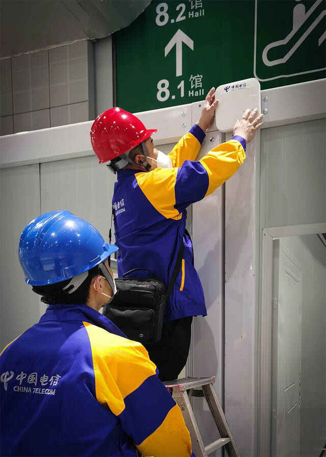 安装现场本文图片均由上海市通信管理局提供