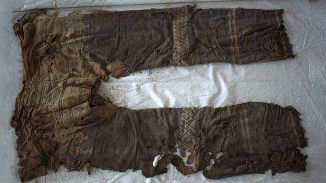 发现于中国的3000年历史羊毛长裤考古学家揭开这条世界上最古老裤子背后的设计秘密