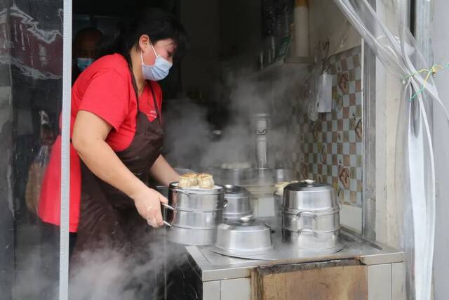 北京朝阳金盏西村由管控区降为防范区，居民减少不必要外出