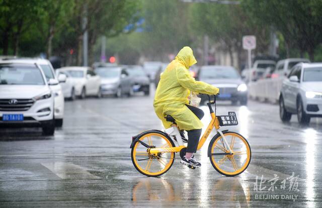 北京清晨迎接春雨问候！今明两天气温下降