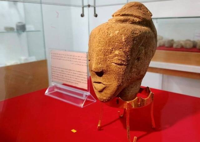 巴勒斯坦加沙地区农田掘出青铜器时代女战神阿纳特头像见证4500年前迦南文明