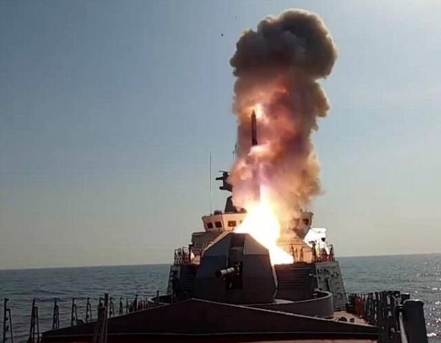 俄军在日本海成功试射新型反潜导弹 15艘舰艇封锁海域