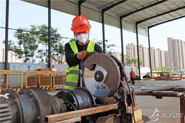 把时间追回来，把进度赶上去 这两座地铁车站工地复工了