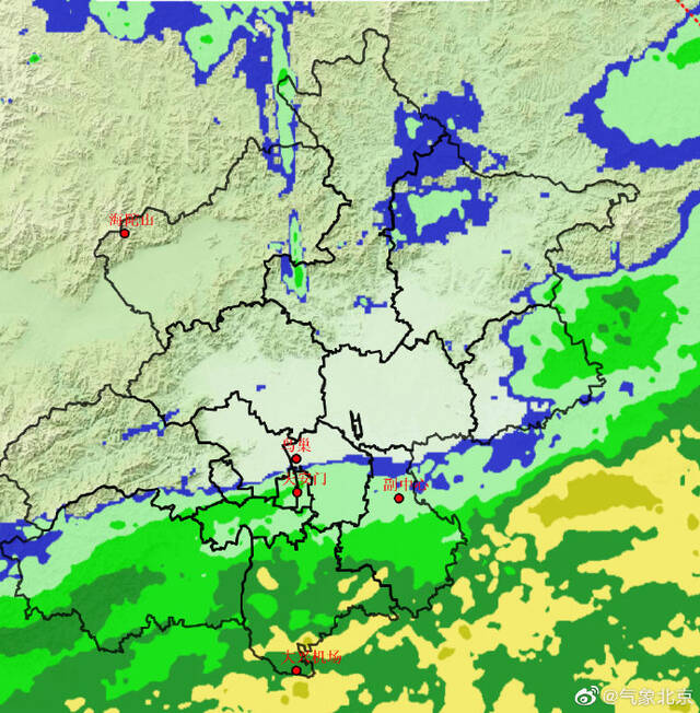 北京今天早晨至白天阴有小雨或零星小雨转多云，最高气温16℃