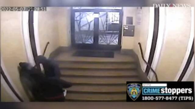 纽约警方公布监控录像。（美国《纽约每日新闻》）