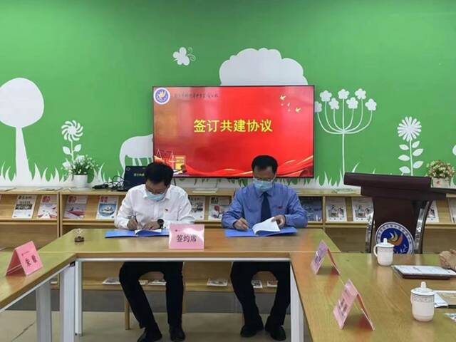 南京市科利华中学棠城分校：法治进校园 护航青春助成长