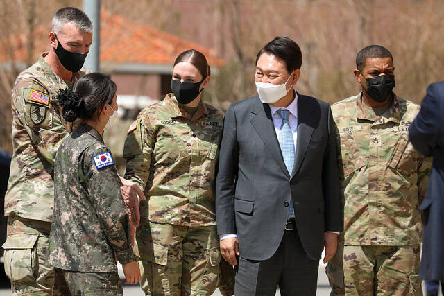 4月7日，韩国候任总统尹锡悦访问平泽美军基地（资料图）