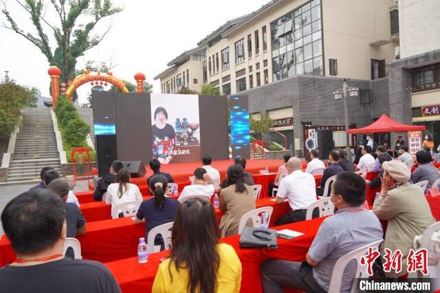 5月21日，第二届海峡两岸青年(建阳)建盏文化节开幕式活动现场。陈琦辉摄