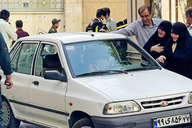22日霍达伊在车内被枪杀。图源：塔斯尼姆通讯社