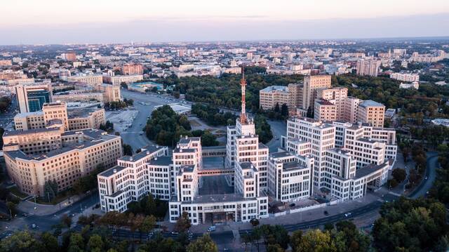 哈尔科夫市Derzhprom大楼，苏联时期的未来主义建筑，也正面临危机