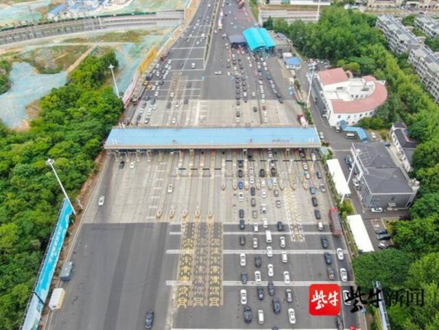 江苏取消公路通行限制，低风险地车辆不再查验48小时核酸