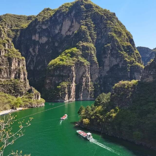 北京延庆龙庆峡风景区31日起限流开放