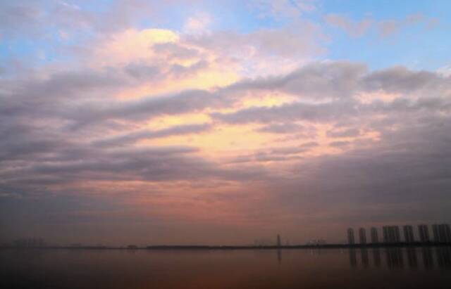 仙！今早杭州西湖边这一幕被刷屏，网友：美到难以形容