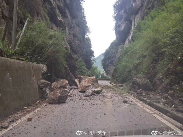 雅安芦山6.1级地震雅安受损路况汇总