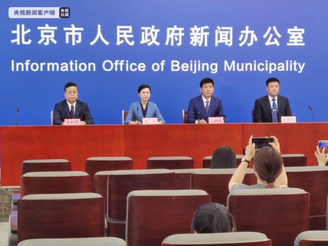 北京继续加强社会面常态化防控 抵京人员7日内不聚餐不聚会