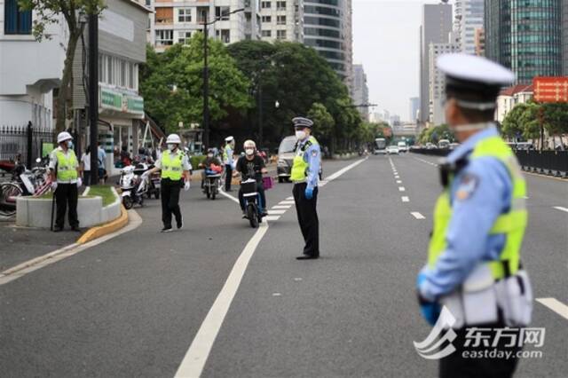 高二高三学生今日重回校园 直击返校现场