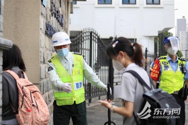 高二高三学生今日重回校园 直击返校现场