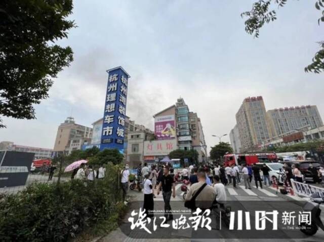 官方通报杭州临平建材市场火灾事故：现场搜救出5名伤员