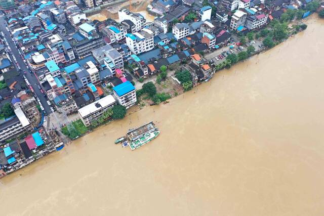 南方有强降雨、北方正经历强对流天气，未来天气形势如何？