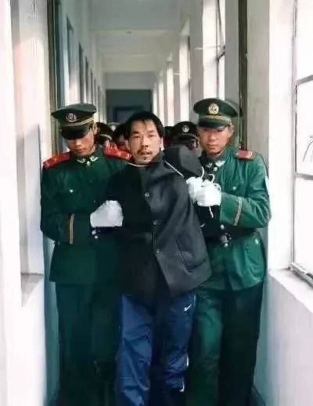 法子英被捕现场