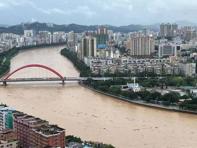 韶关出现洪峰过境，请这些市民全部转移丨广东龙舟水进入倒计时……