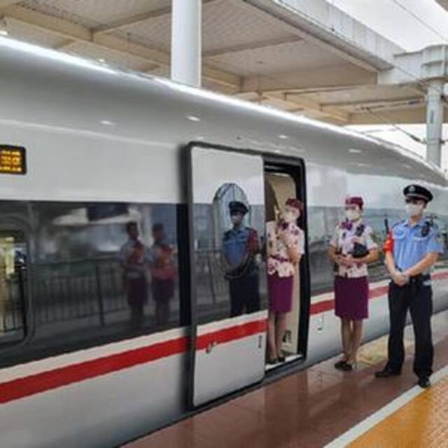 郑州至重庆高速铁路全线贯通运营