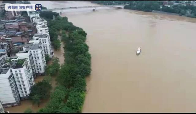 广西：柳州遭遇二次超警水位洪水 海事全力应对