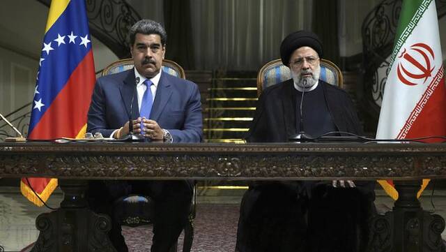 委内瑞拉总统马杜罗率团访问伊朗