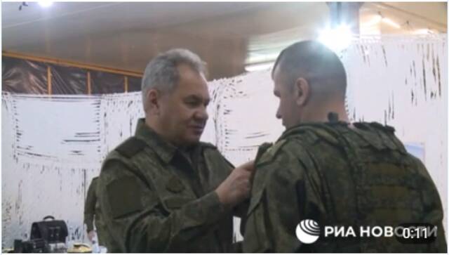 俄防长视察参加对乌特别军事行动的俄军部队，乌媒：他来乌克兰了？