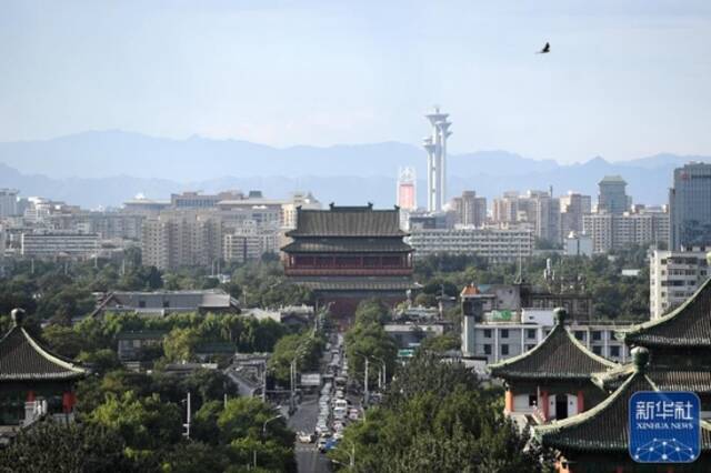 北京中轴线上的鼓楼（2020年9月3日摄）。新华社记者鞠焕宗摄