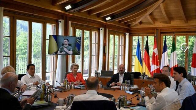 泽连斯基远程出席G7会议